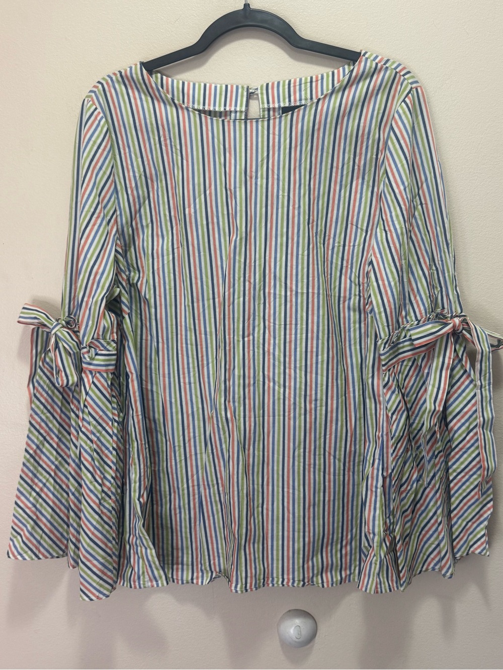 Eci Striped Tie-Sleeve Women’s Top - Multicolor